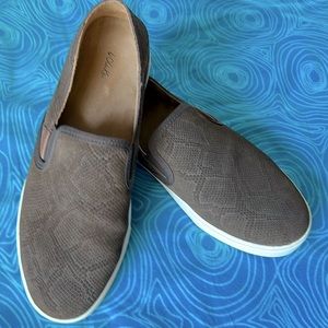 OluKai Pehuea Breathable Shoes (Women’s Size 9)